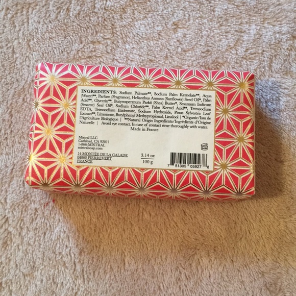 Mistral Holiday Collection Luxury Soap 3.14 oz NWT - Picture 4 of 5